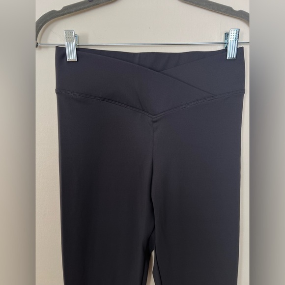 Express Womens High Waisted Crossover Activewear Gray Yoga Leggings Slim Fit XS - Picture 9 of 16